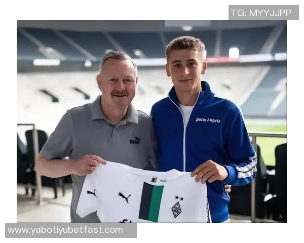 德比郡官方宣布门兴中场弗劳洛成功加盟并顺利通过体检